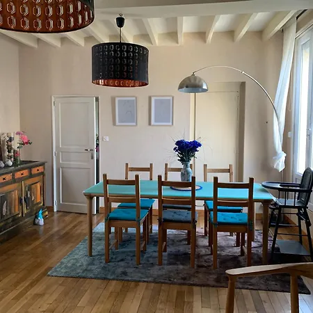 Maison De Ideale Avec Exterieur לאבאל