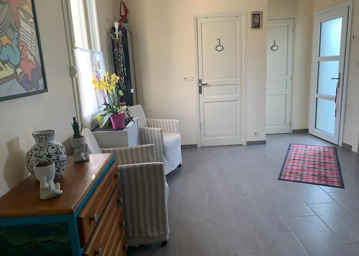 Maison De Ideale Avec Exterieur 别墅 拉瓦勒